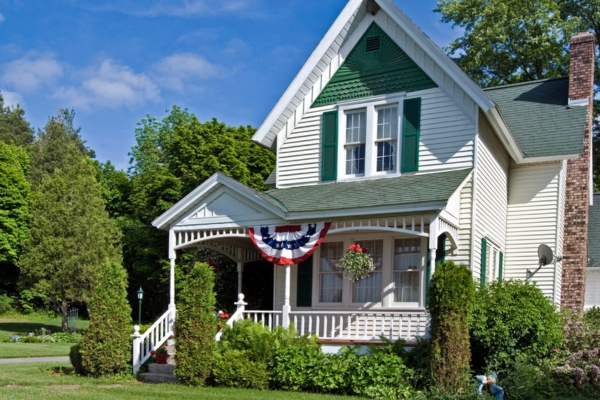 image of an Old House depicting home insulation inspection